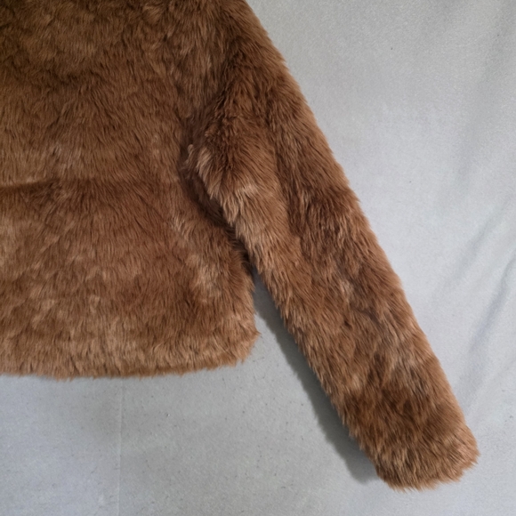 Abercrombie & Fitch Womens Brown Cropped Faux Fur Jacket Size Small - Picture 11 of 12